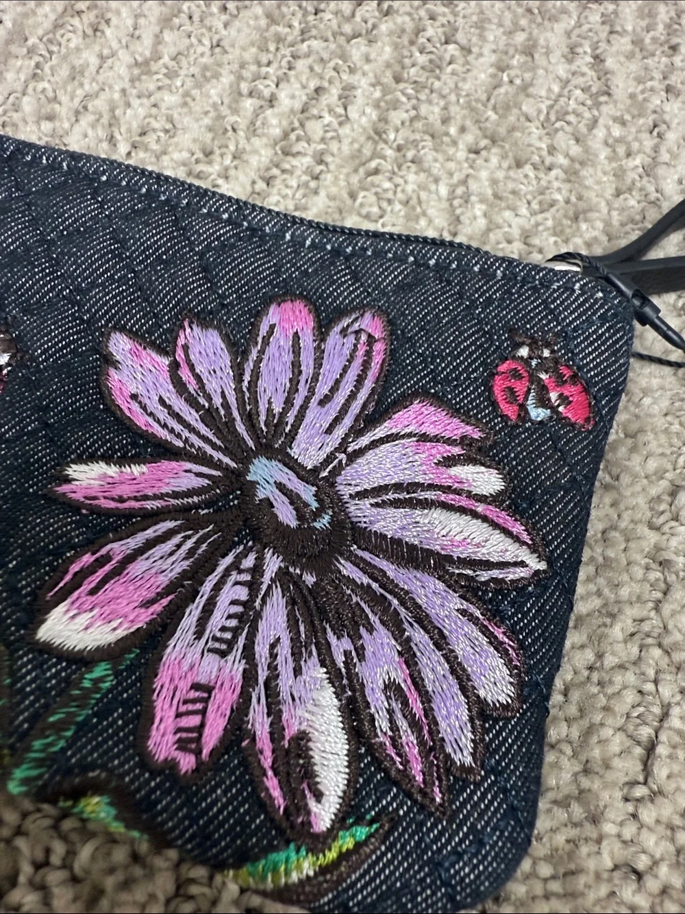 Vera Bradley Iconic Black Floral Zip Key Pouch - Picture 2 of 6
